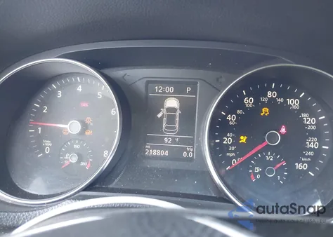 2017 Volkswagen Passat 1.8T R-Line z USA, uszkodzony, nr VIN 1VWDT7A33HC046987